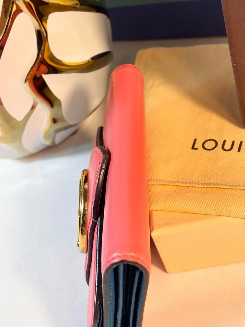 Louis Vuitton Pont 9 Compact Trifold - Picture 14 of 16